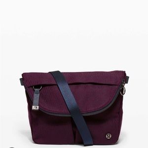 lululemon Festival Bag, Black Cherry & Nocturnal Teal